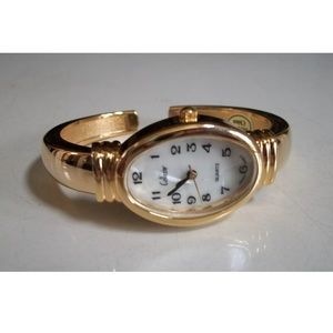 Women's Number Dial Gold  Finish Dressy Casual Wear Fashion Bangle Watch